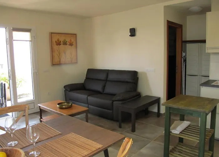 Lido-playa Roca With Sea Front Access - Free Ac - Wifi Apartment Costa Teguise