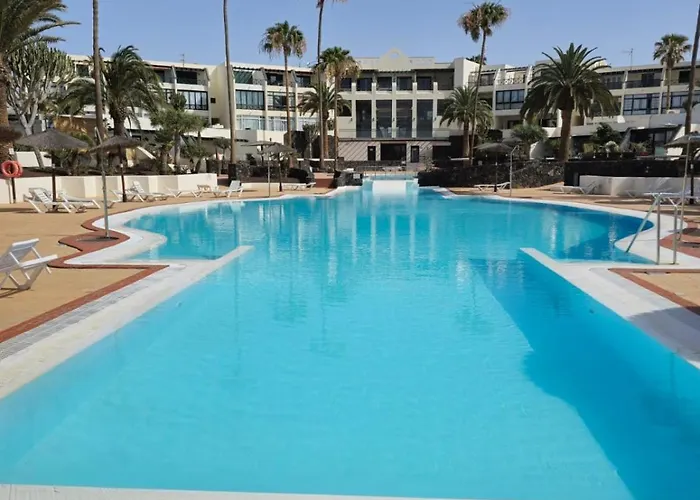 Apartment Lido-playa Roca With Sea Front Access - Free Ac - Wifi