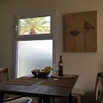 Lido-playa Roca With Sea Front Access - Free Ac - Wifi Costa Teguise