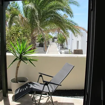Lido-playa Roca With Sea Front Access - Free Ac - Wifi Daire