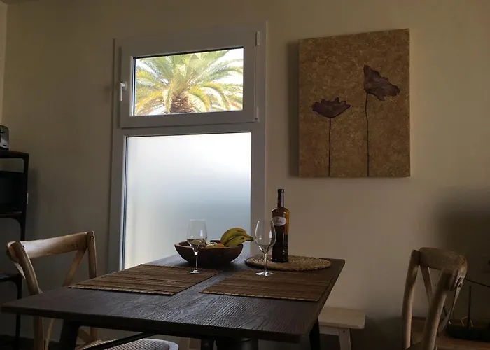 Lido-playa Roca With Sea Front Access - Free Ac - Wifi Costa Teguise