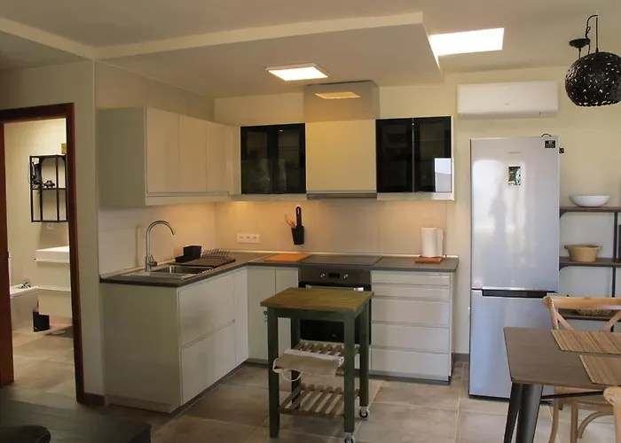 Apartament Lido-playa Roca With Sea Front Access - Free Ac - Wifi *