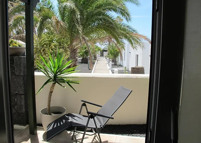 Lido-playa Roca With Sea Front Access - Free Ac - Wifi Apartment